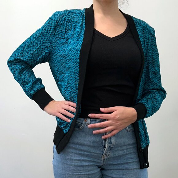 Funky blue and black houndstooth silk “sweater” 💙 - Picture 2 of 7